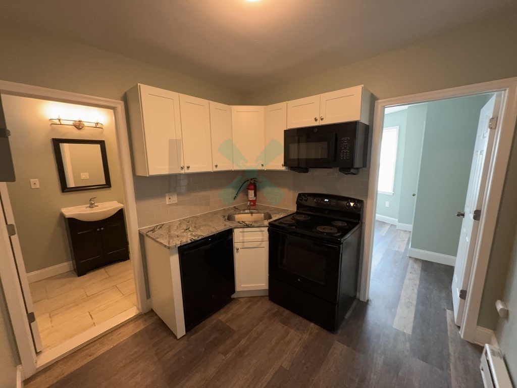 6139 Vine Street - Apt 3
