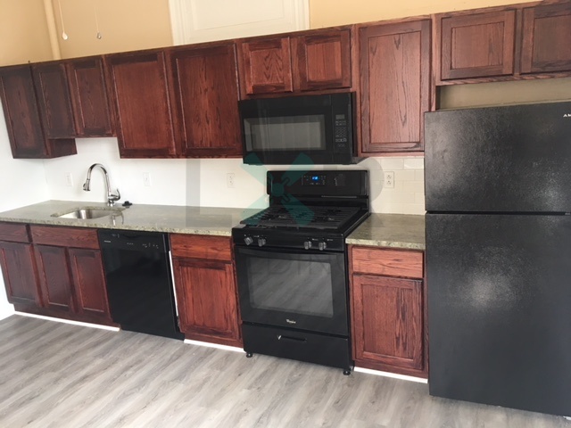 1044 DeKalb Street - 2F